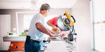 How to Choose the Right Contractor for Your Home Renovations